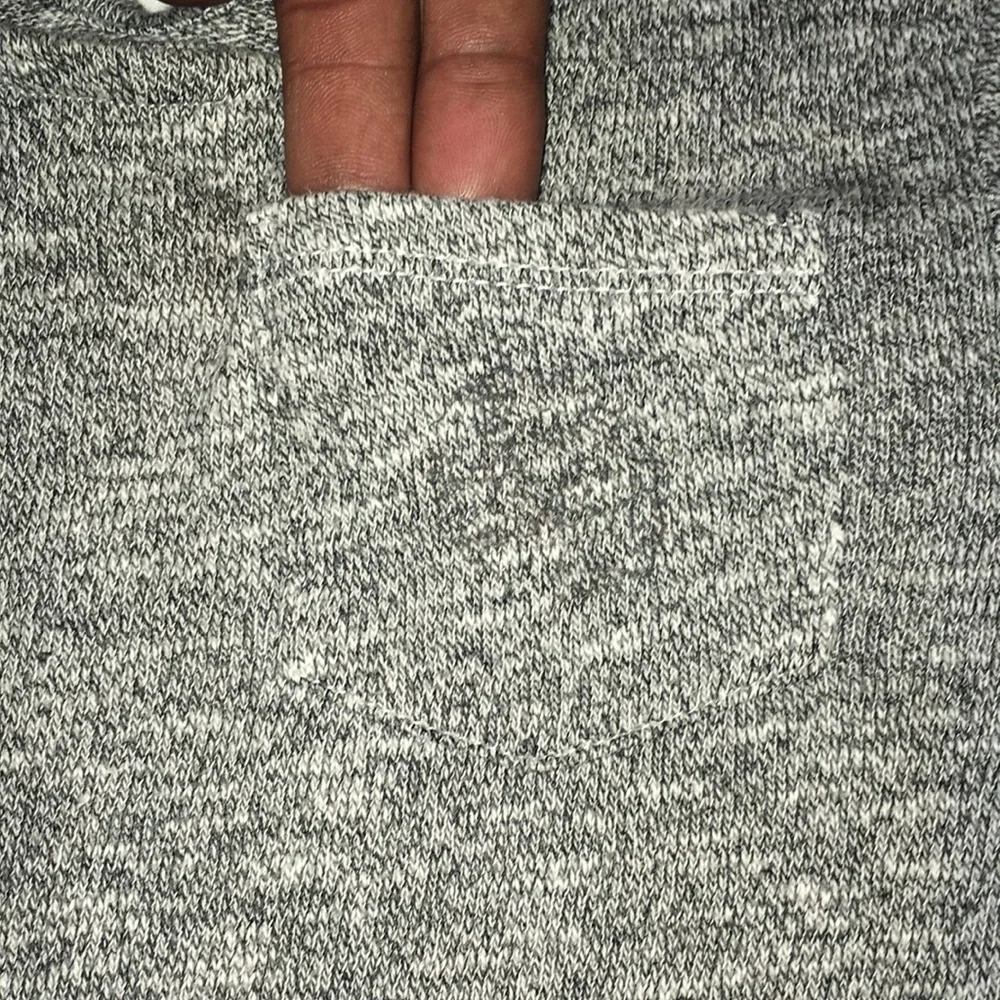 OshKosh B’gosh girls shirt. Size 8. Gray.